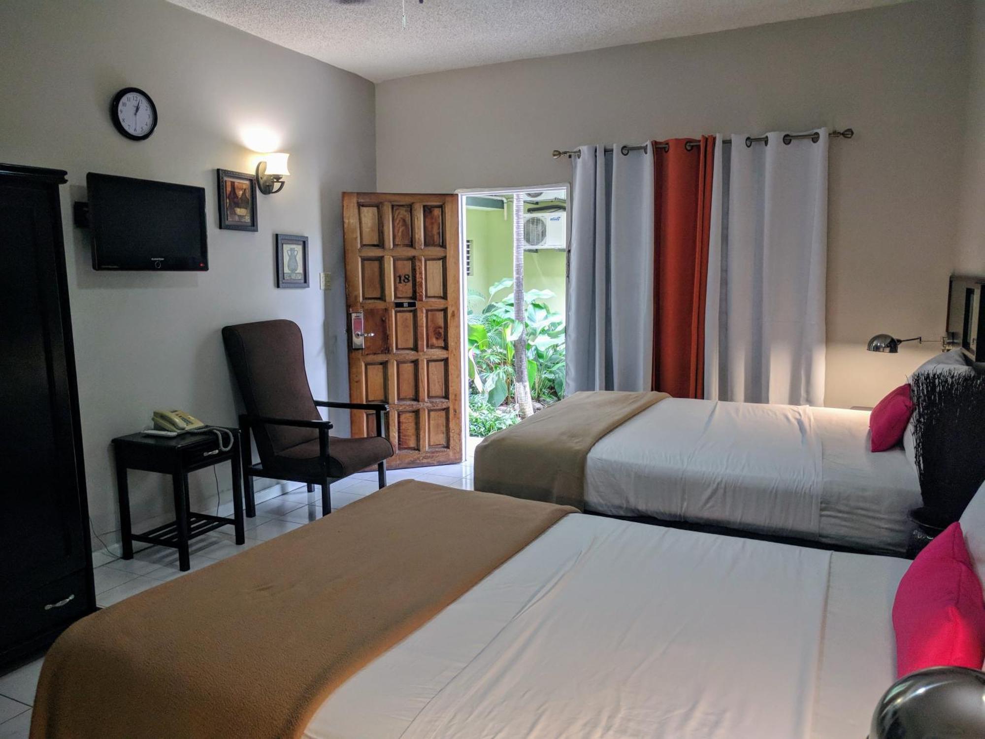 Christar Villas Hotel Κίνγκστον Εξωτερικό φωτογραφία